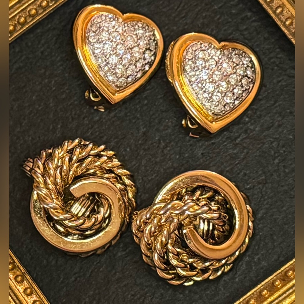 BOGO VTG EARRINGS!!